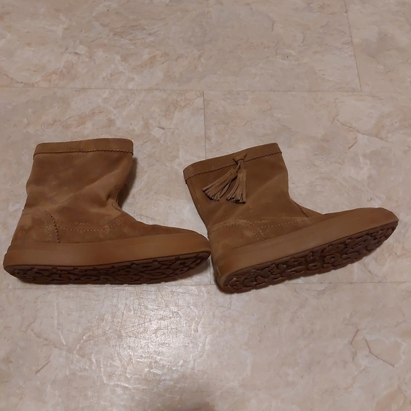 Crocs LodgePoint suede pull on boots size 6W - Picture 5 of 9